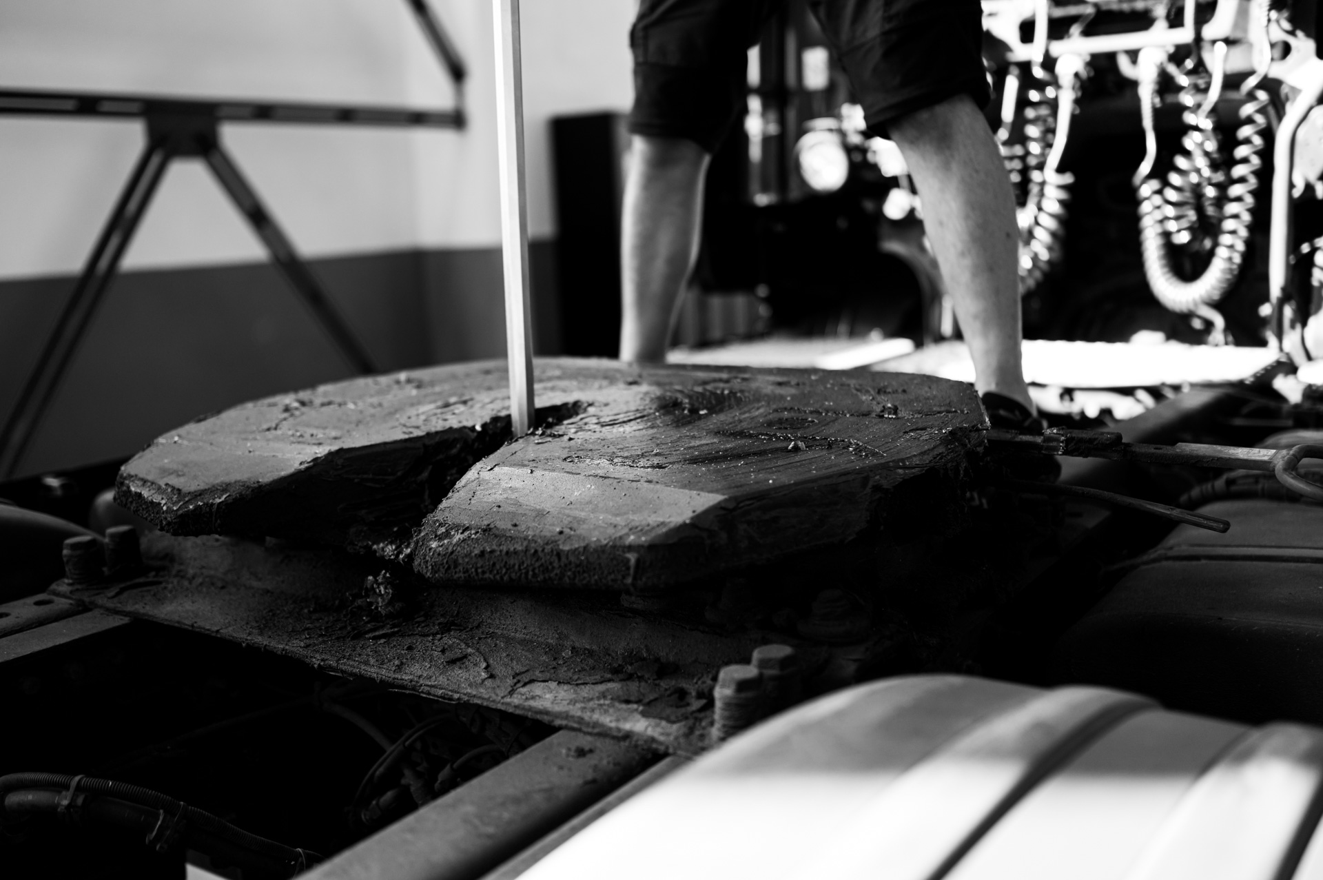 Prüfzentrum Plauen Abgas TÜV GTÜ Oldtimer Schadensgutachten Unfall TÜV-Plakette Unfallrekonstruktion Messtechnik