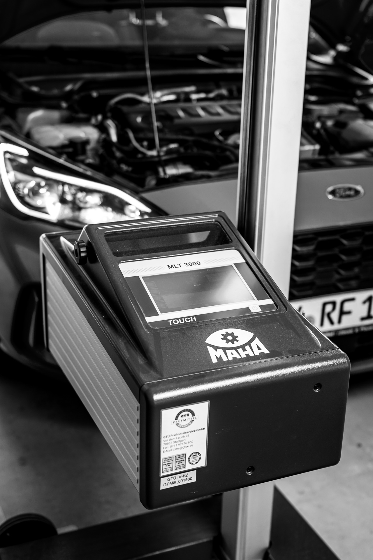 Prüfzentrum Plauen Abgas TÜV GTÜ Oldtimer Schadensgutachten Unfall TÜV-Plakette Unfallrekonstruktion Messtechnik